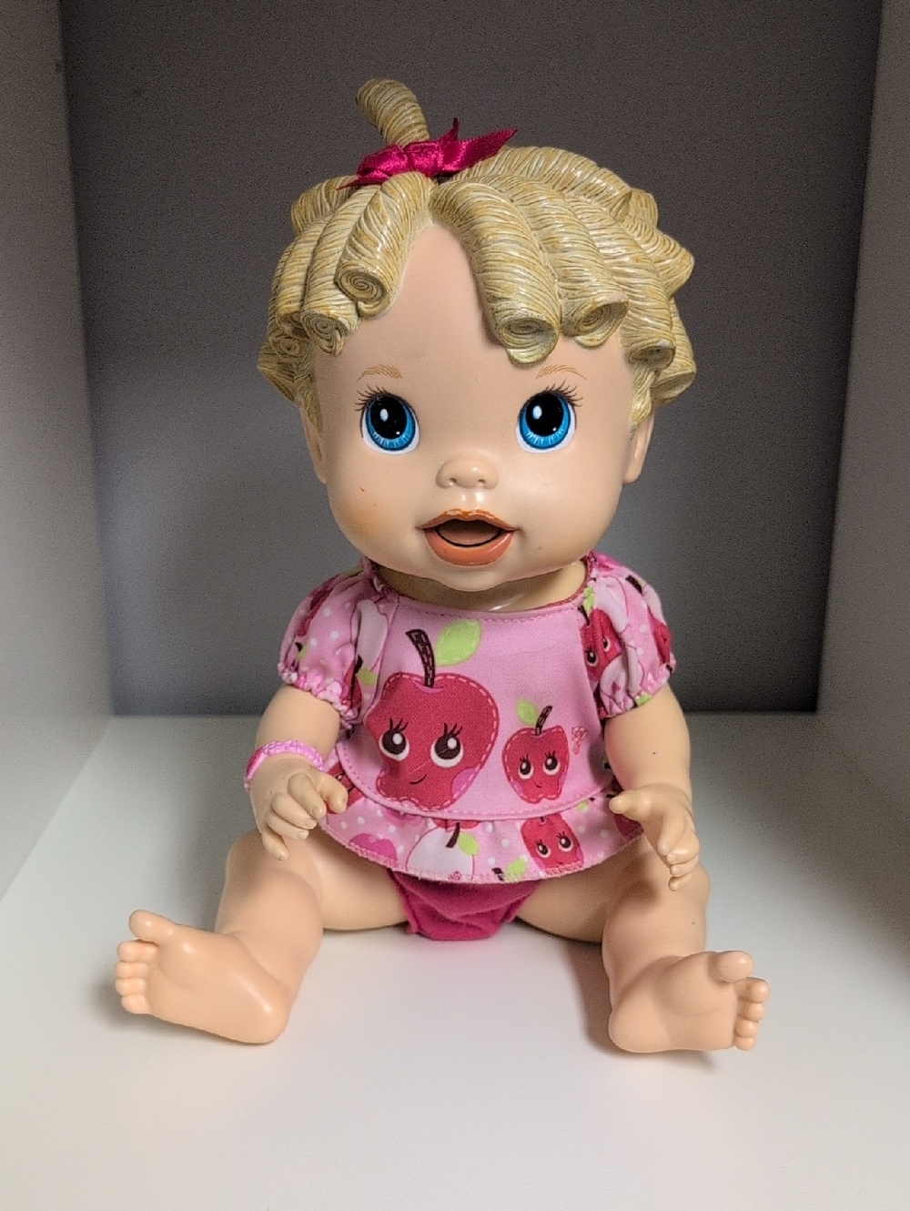 2009 Hasbro Baby Alive All Gone Talking Baby Doll Blonde Molded Curls Y2K WORKS